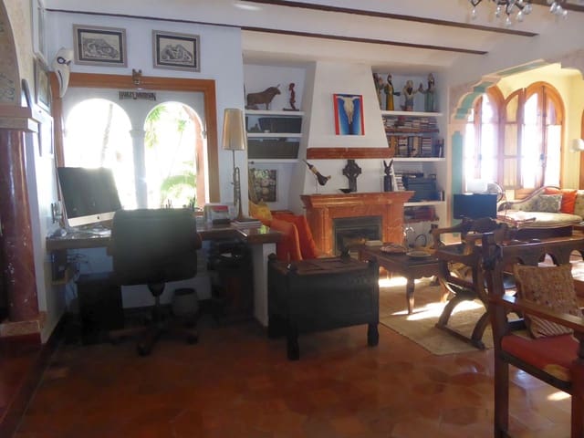 Chalet de 4 habitaciones en Mojácar en venta con piscina garaje - 985.000 € (Ref: 8022532)