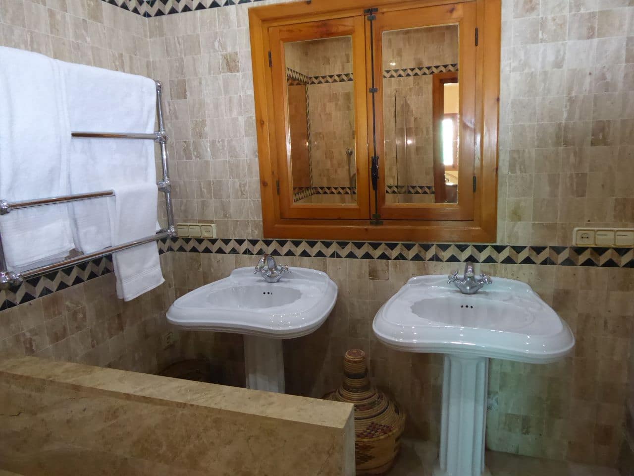 4 bedroom Villa for sale in Mojacar with pool garage - € 985,000 (Ref: 8022532)