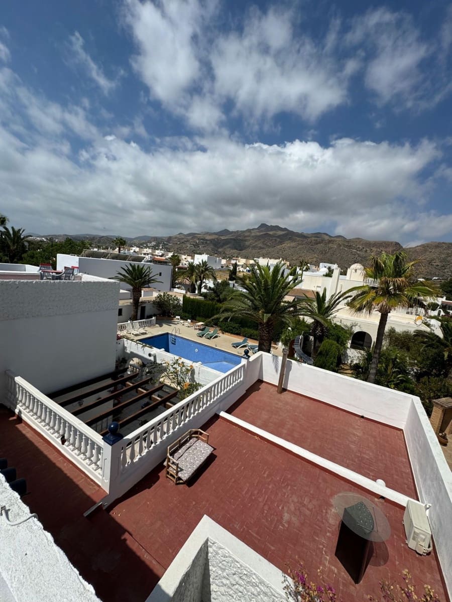 Chalet de 7 habitaciones en Mojácar en venta con piscina garaje - 1.200.000 € (Ref: 9127177)