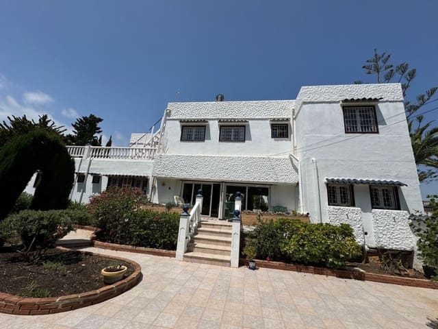 Chalet de 7 habitaciones en Mojácar en venta con piscina garaje - 1.200.000 € (Ref: 9127177)