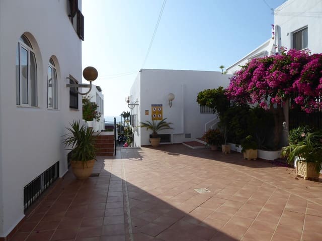 4 bedroom Apartment for sale in Mojácar - € 180,000 (Ref: 9168196)