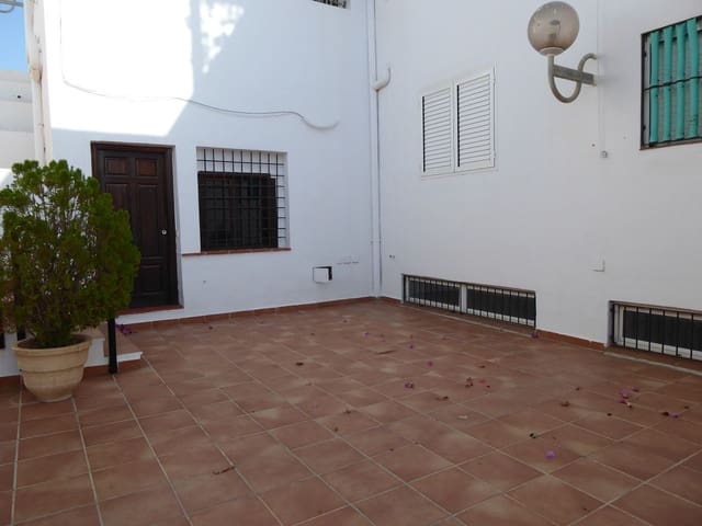 4 bedroom Apartment for sale in Mojácar - € 180,000 (Ref: 9168196)