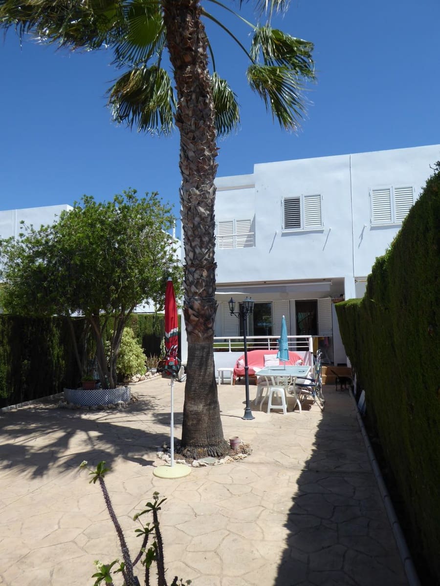 4 soveværelse Strandlejlighed til salg i Mojacar med swimmingpool garage - € 429.000 (Ref: 9705913)
