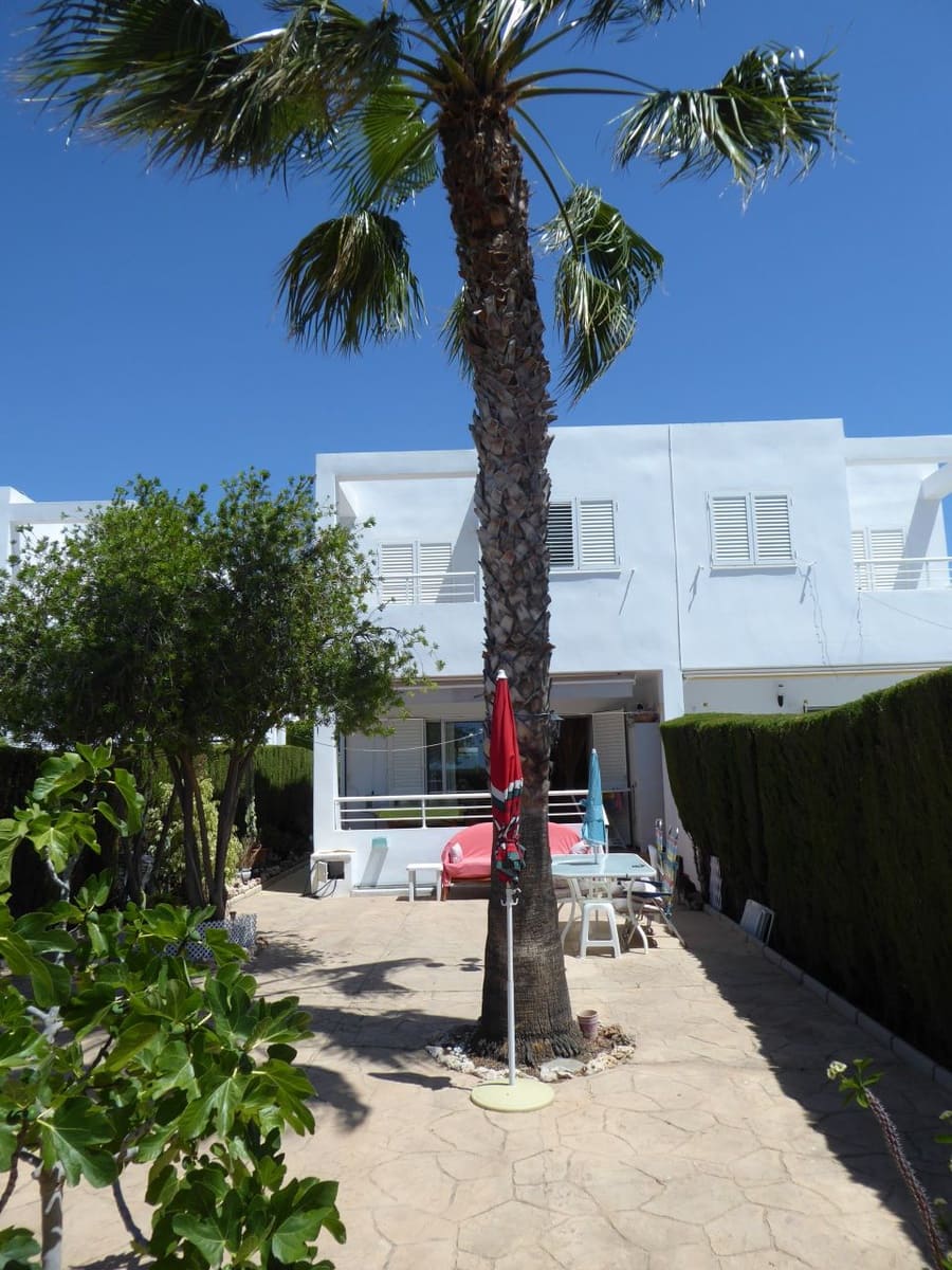 4 soveværelse Strandlejlighed til salg i Mojacar med swimmingpool garage - € 429.000 (Ref: 9705913)