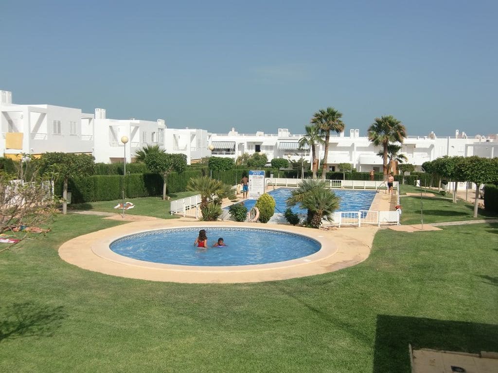 4 soveværelse Strandlejlighed til salg i Mojacar med swimmingpool garage - € 429.000 (Ref: 9705913)