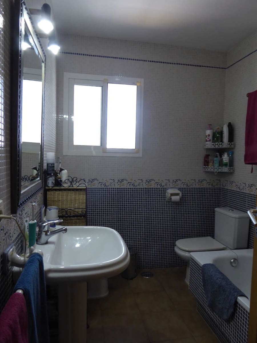 4 soveværelse Strandlejlighed til salg i Mojacar med swimmingpool garage - € 429.000 (Ref: 9705913)