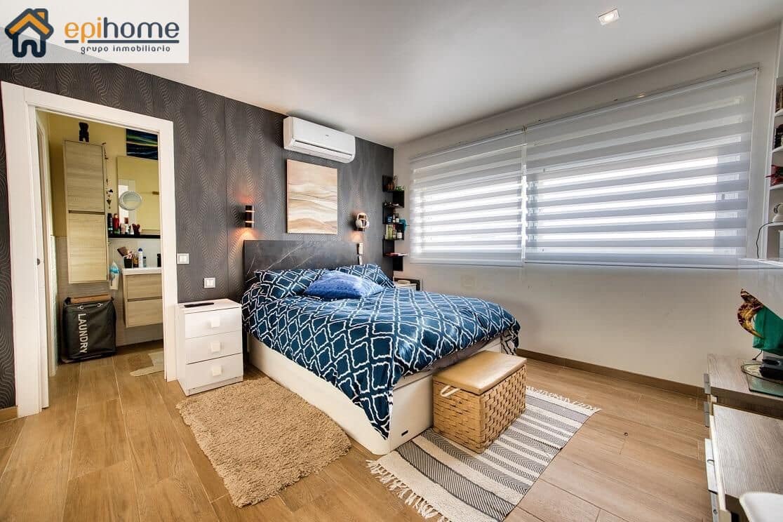 3 sypialnia Penthouse na sprzedaż w El Campello z basenem garażem - 425 000 € (Ref: 10032234)