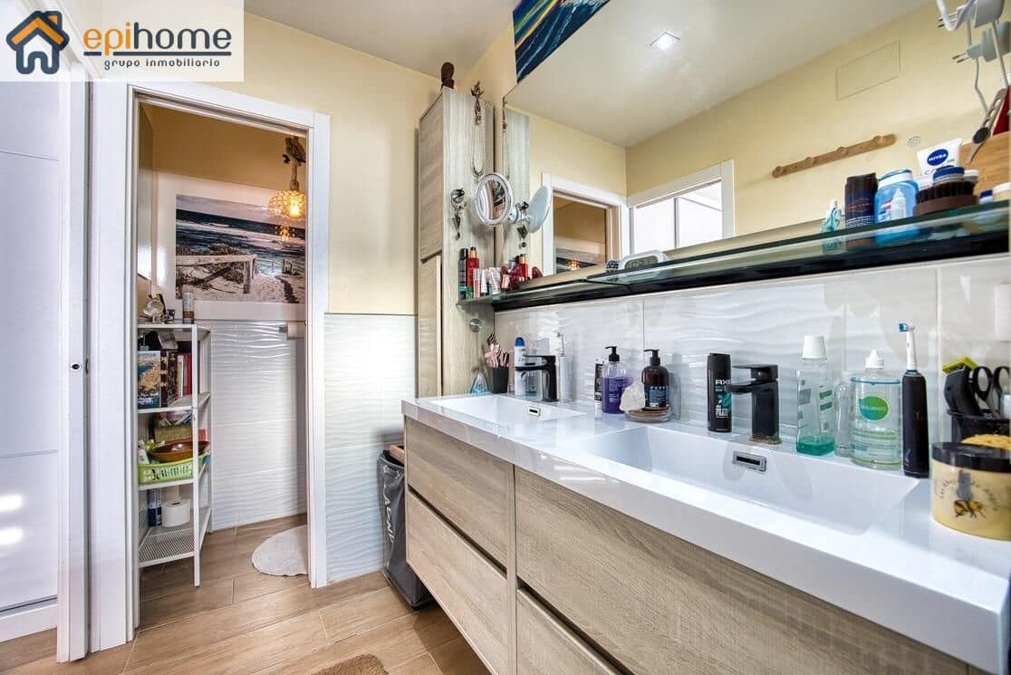 3 sypialnia Penthouse na sprzedaż w El Campello z basenem garażem - 425 000 € (Ref: 10032234)