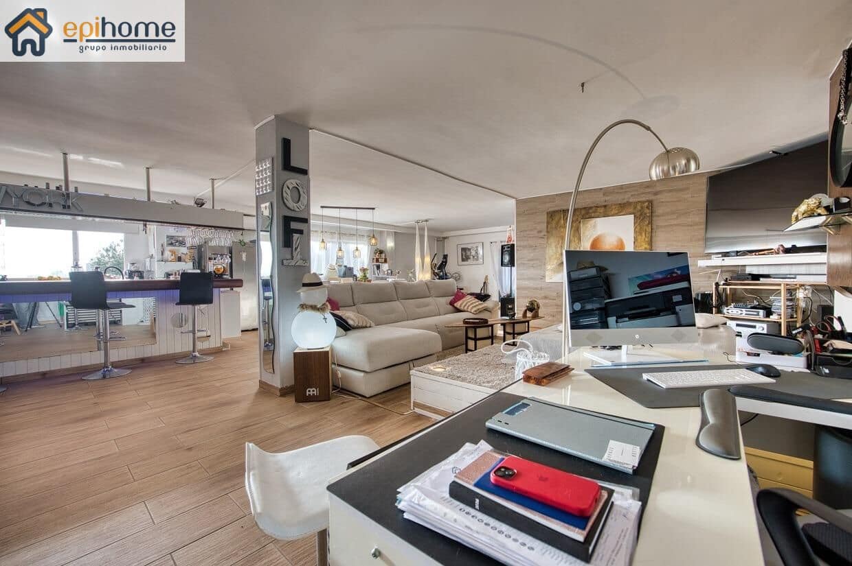 3 sypialnia Penthouse na sprzedaż w El Campello z basenem garażem - 425 000 € (Ref: 10032234)