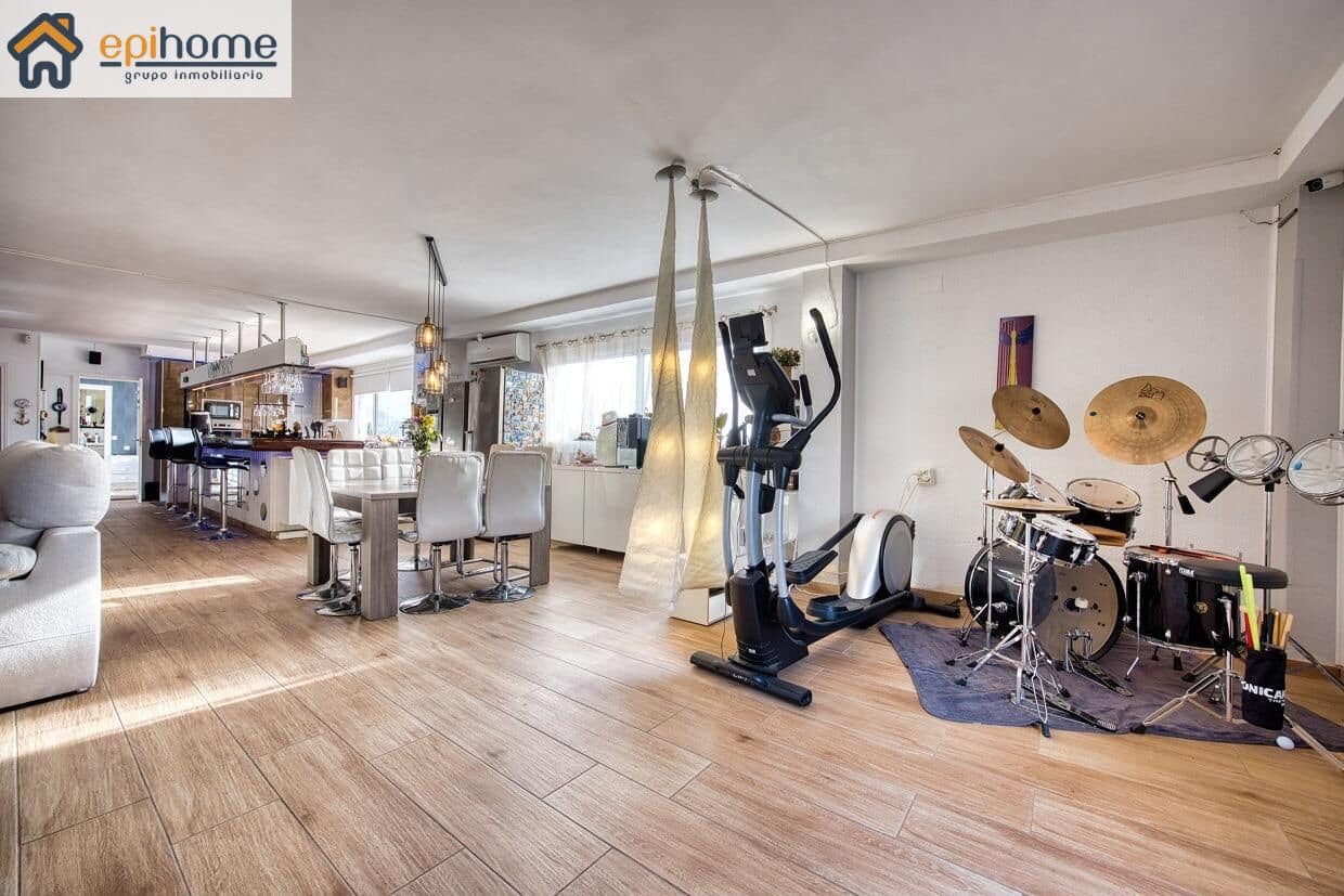 3 sypialnia Penthouse na sprzedaż w El Campello z basenem garażem - 425 000 € (Ref: 10032234)