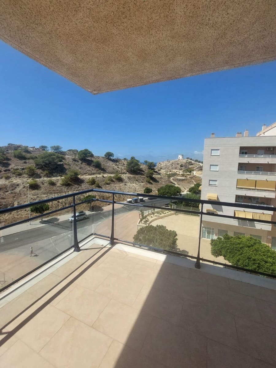 2 makuuhuone Huoneisto myytävänä paikassa La Villajoyosa / Vila Joiosa mukana uima-altaan 
autotalli - 279 000 € (Ref: 10032235)