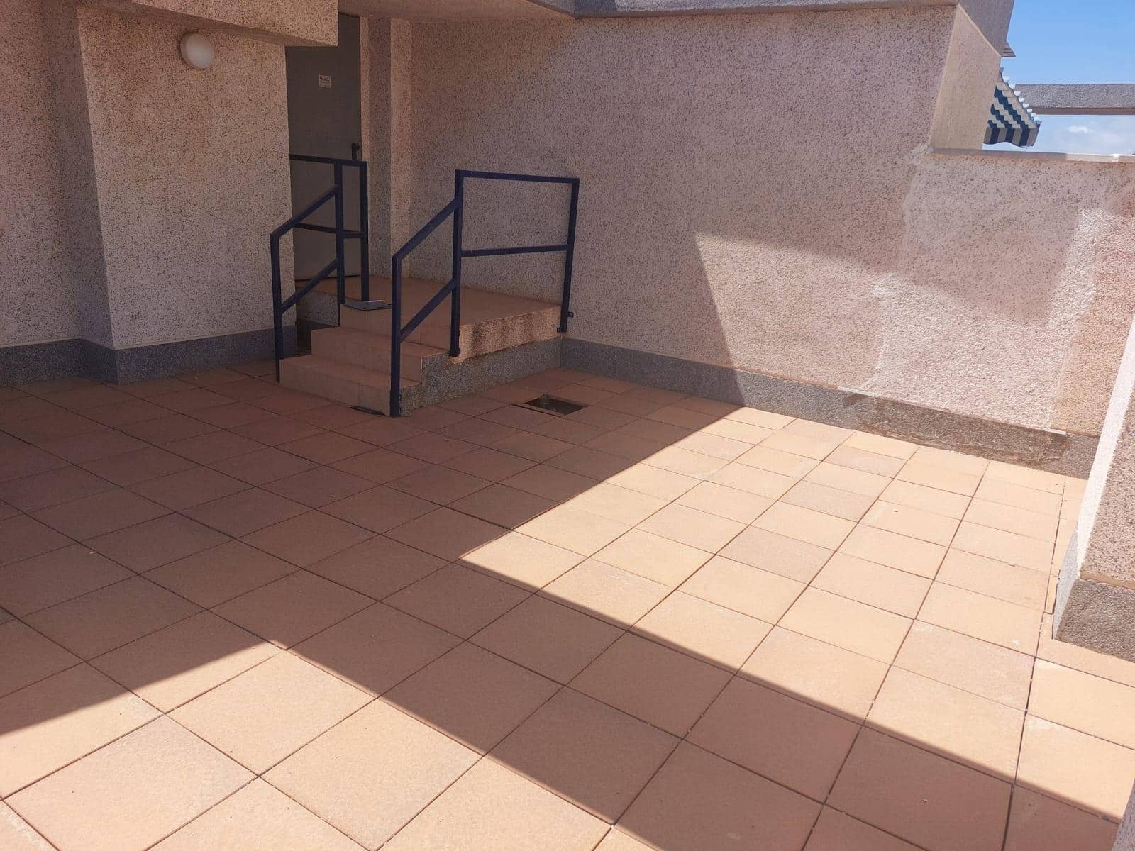 2 makuuhuone Huoneisto myytävänä paikassa La Villajoyosa / Vila Joiosa mukana uima-altaan 
autotalli - 279 000 € (Ref: 10032235)