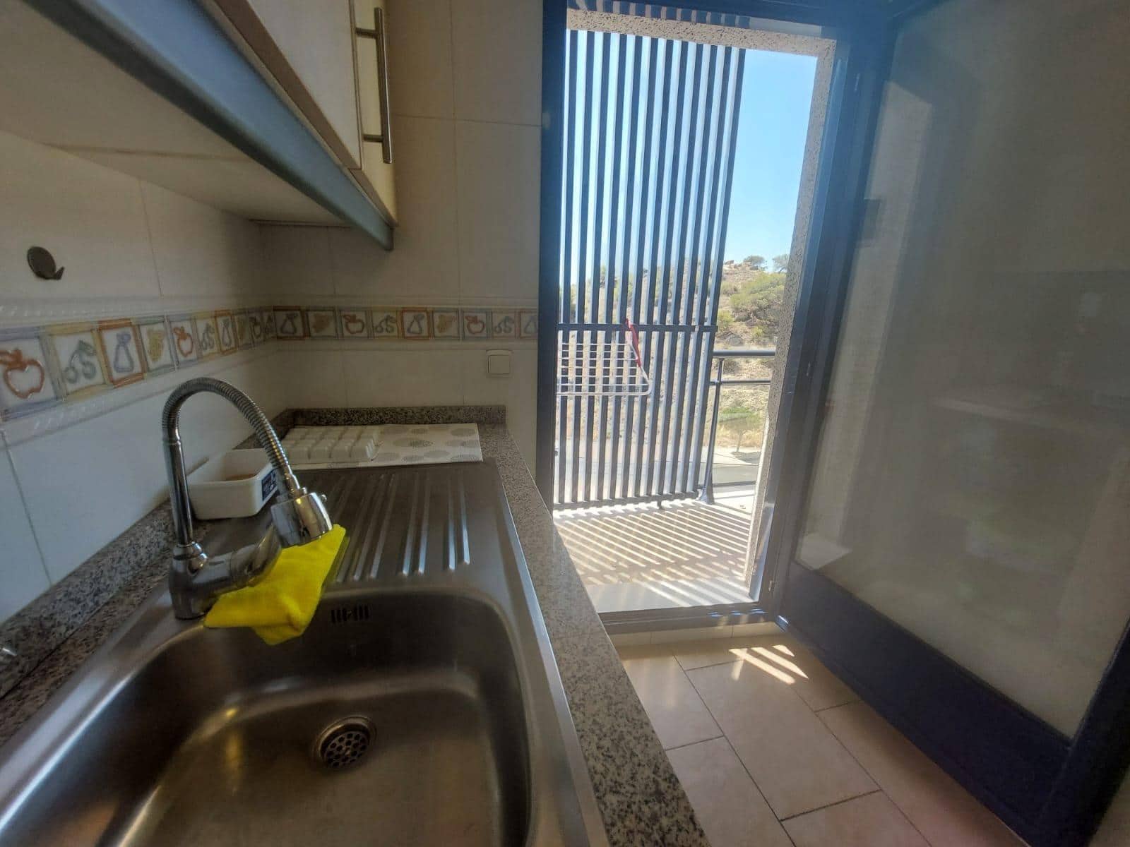 2 makuuhuone Huoneisto myytävänä paikassa La Villajoyosa / Vila Joiosa mukana uima-altaan 
autotalli - 279 000 € (Ref: 10032235)