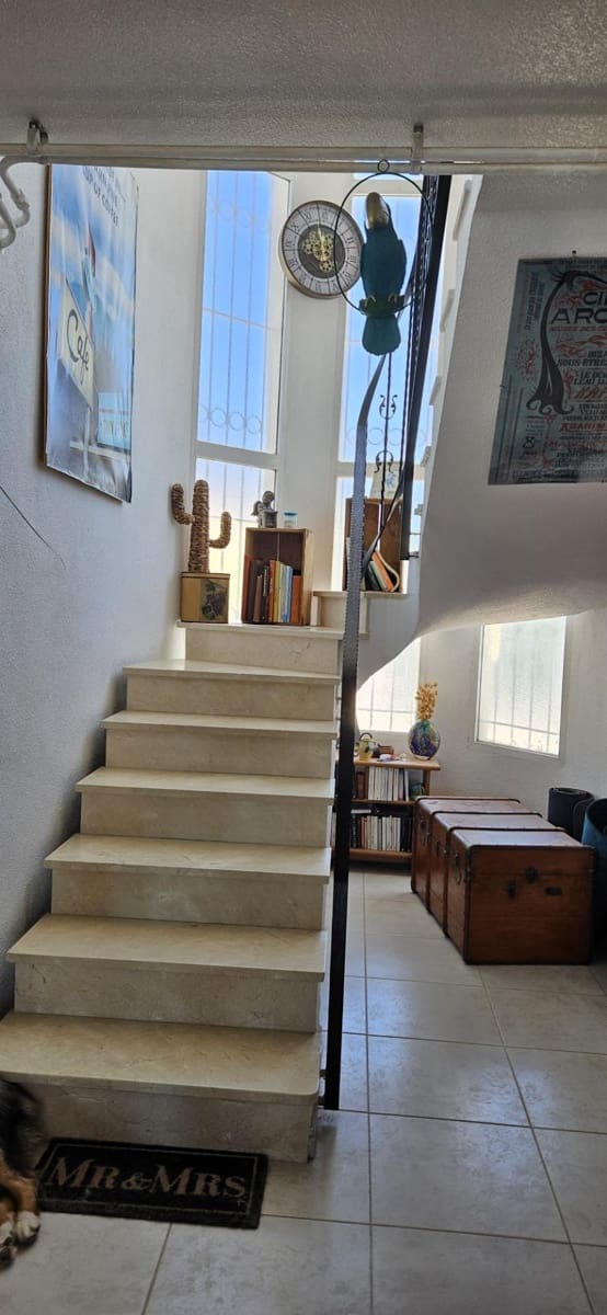 5 bedroom Villa for sale in Matola with pool garage - € 679,000 (Ref: 10059479)