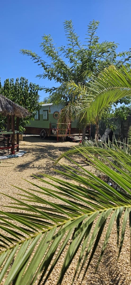 5 bedroom Villa for sale in Matola with pool garage - € 679,000 (Ref: 10059479)