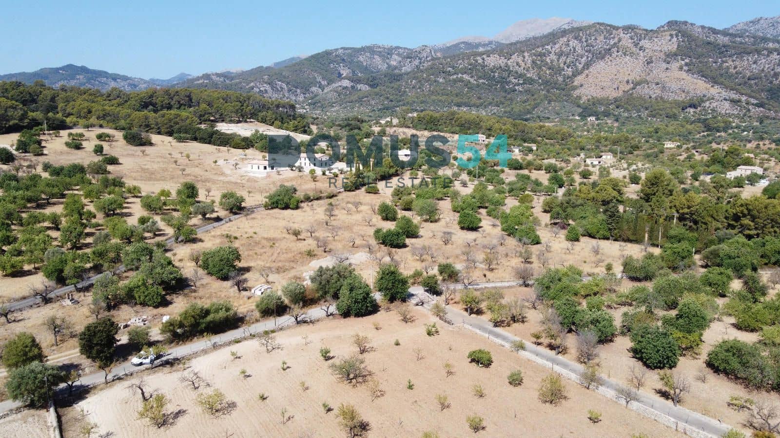 Building Plot for sale in Moscari - € 750,000 (Ref: 10057288)