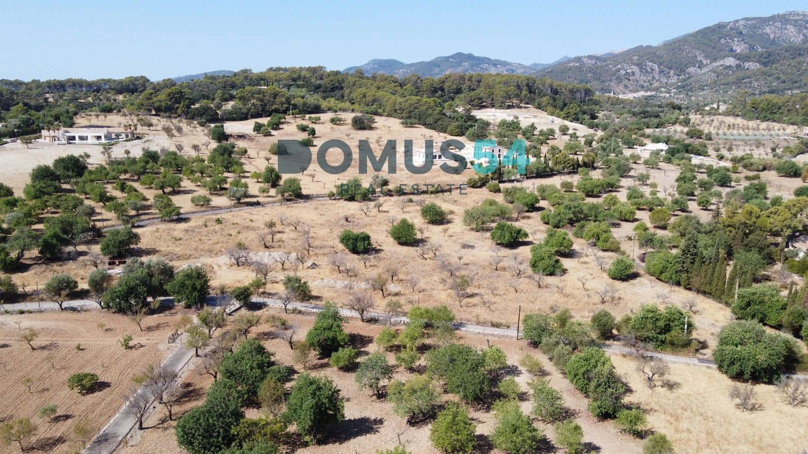 Building Plot for sale in Moscari - € 750,000 (Ref: 10057288)