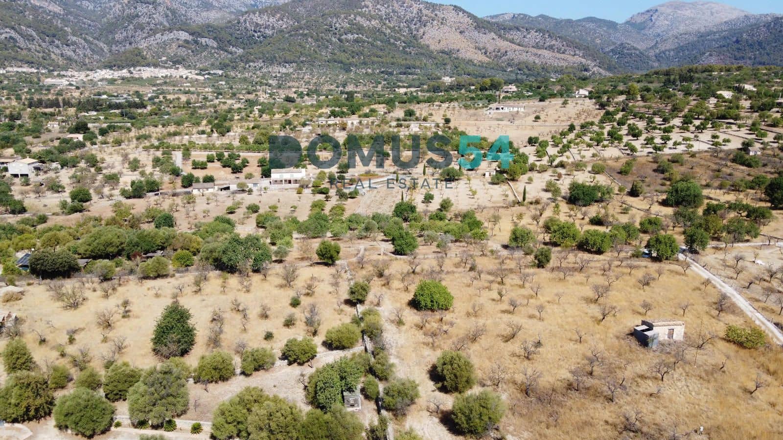 Building Plot for sale in Moscari - € 750,000 (Ref: 10057289)