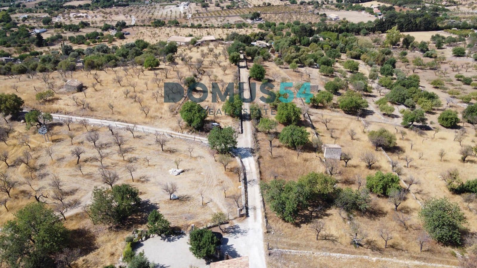 Building Plot for sale in Moscari - € 750,000 (Ref: 10057289)