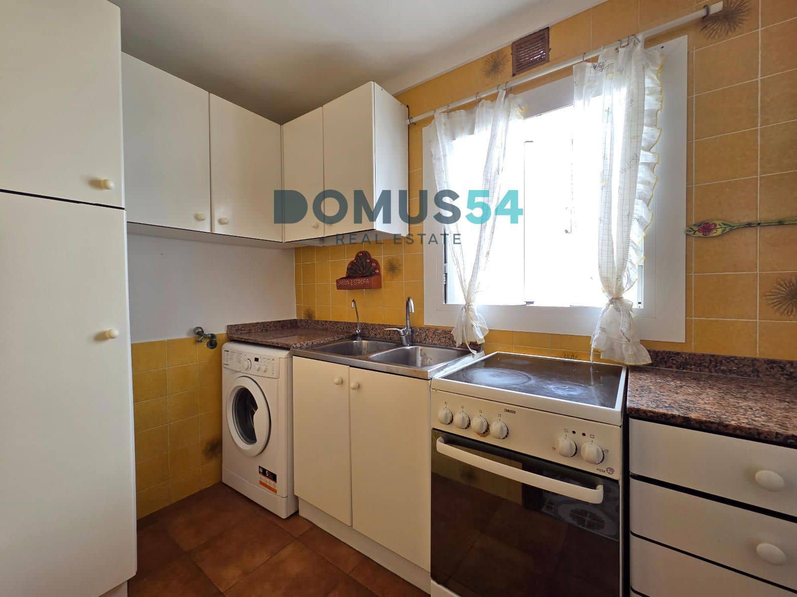 2 soveværelse Lejlighed til salg i Puerto de Alcudia - € 320.000 (Ref: 10057692)