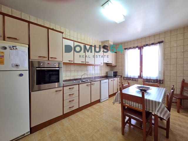 3 bedroom Flat for sale in Sa Pobla with garage - € 360,000 (Ref: 10073307)