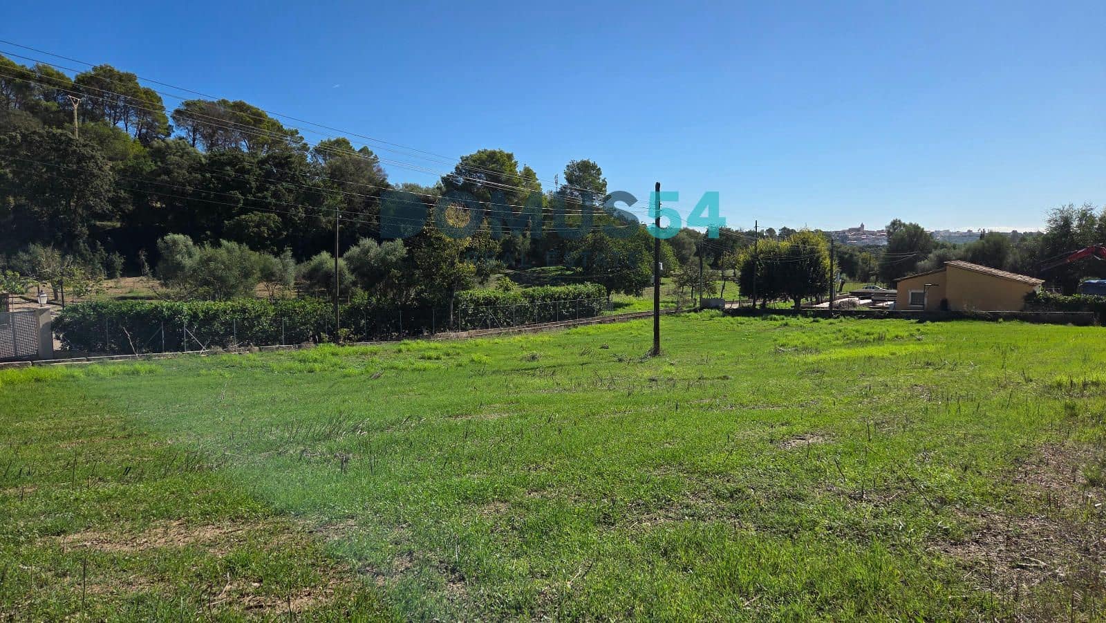 Grunde uden byggetilladelser til salg i Campanet - € 40.000 (Ref: 10175682)