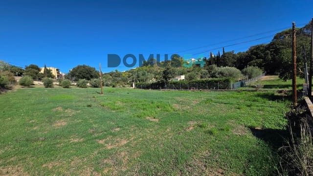 Grunde uden byggetilladelser til salg i Campanet - € 40.000 (Ref: 10175682)