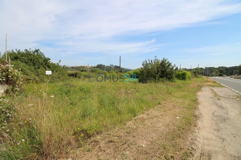 Grunde uden byggetilladelser til salg i Campanet - € 79.000 (Ref: 6024519)