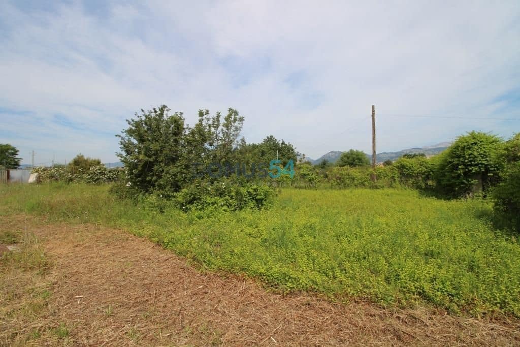 Grunde uden byggetilladelser til salg i Campanet - € 79.000 (Ref: 6024519)