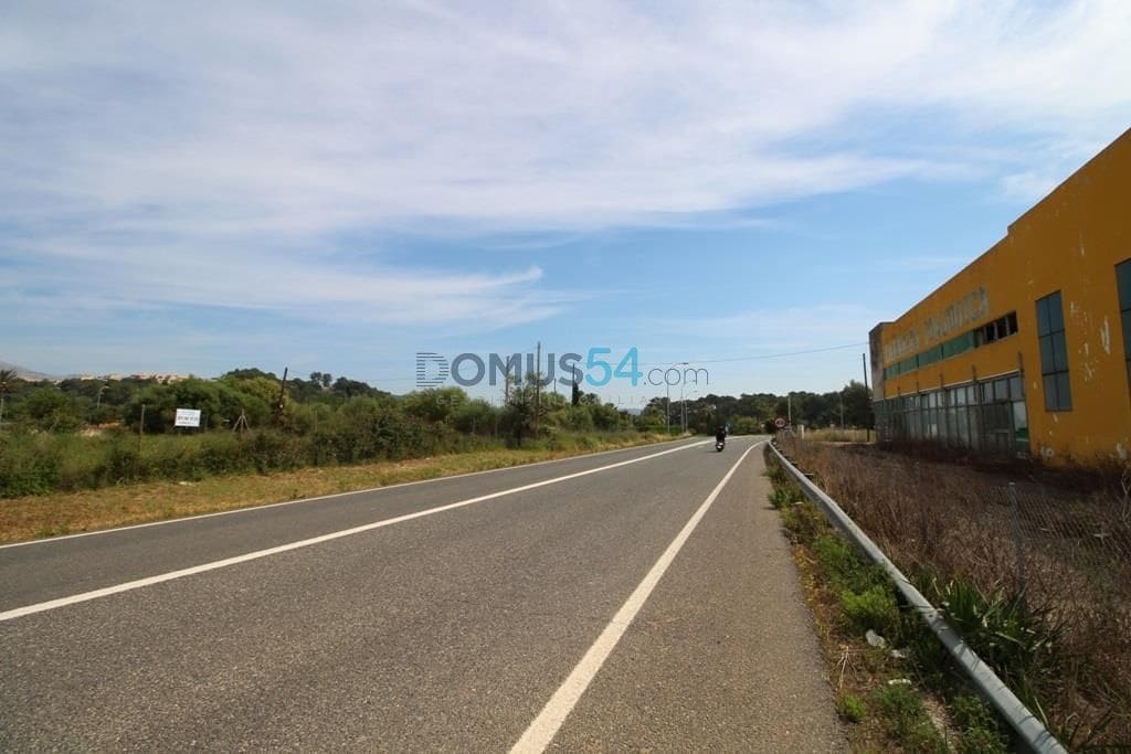 Grunde uden byggetilladelser til salg i Campanet - € 79.000 (Ref: 6024519)