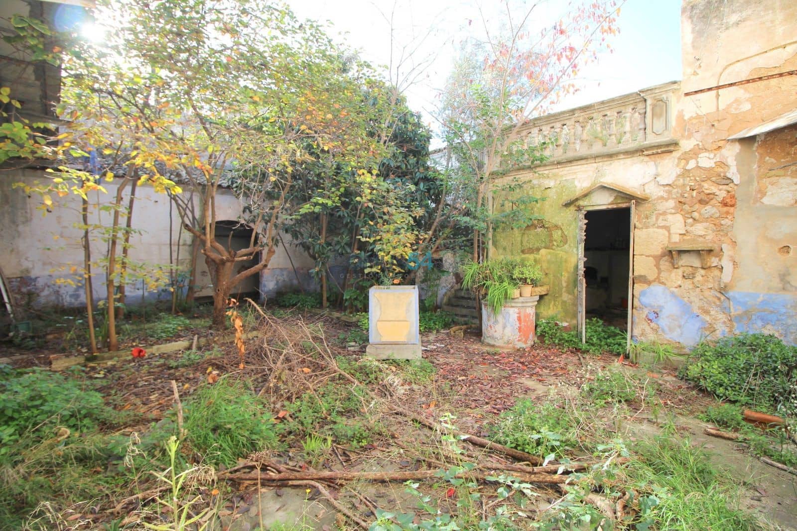 Villa for sale in Sa Pobla - € 600,000 (Ref: 6558753)