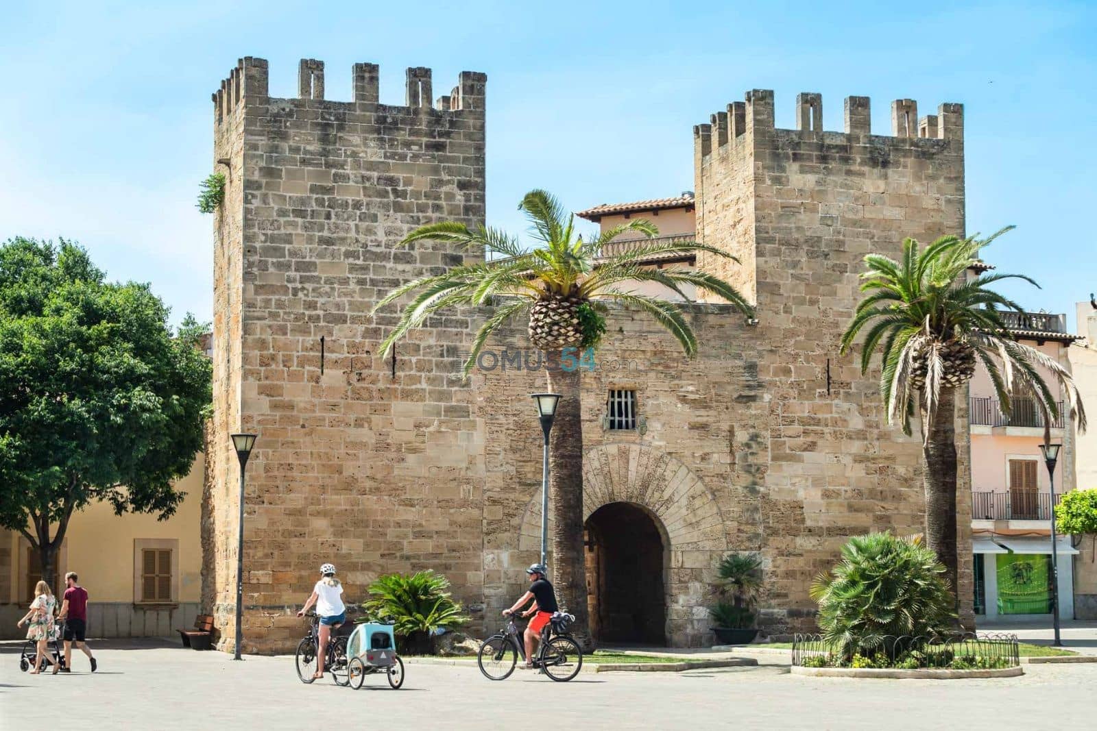 Erhverv til leje i Alcudia - € 5.500 (Ref: 7627516)