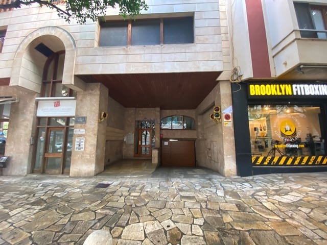 Garasje til salgs i Plaça dels Patins, Palma de Mallorca - € 67 000 (Ref: 8044709)
