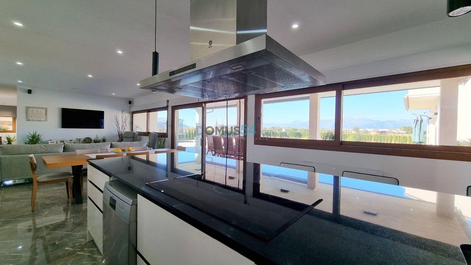 4 soveværelse Villa til salg i Sa Pobla med swimmingpool garage - € 1.395.000 (Ref: 8079457)