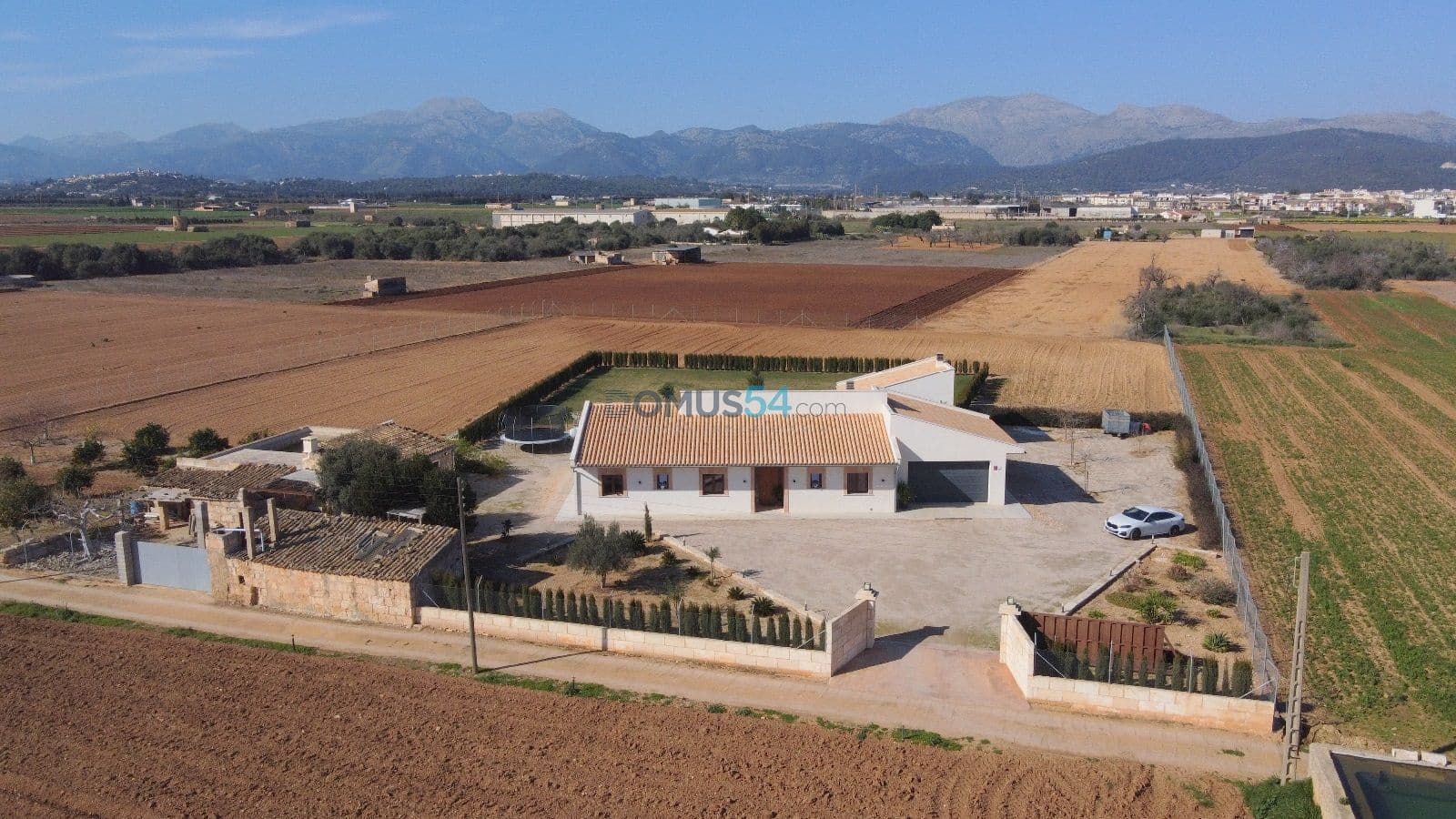 4 soveværelse Villa til salg i Sa Pobla med swimmingpool garage - € 1.395.000 (Ref: 8079457)