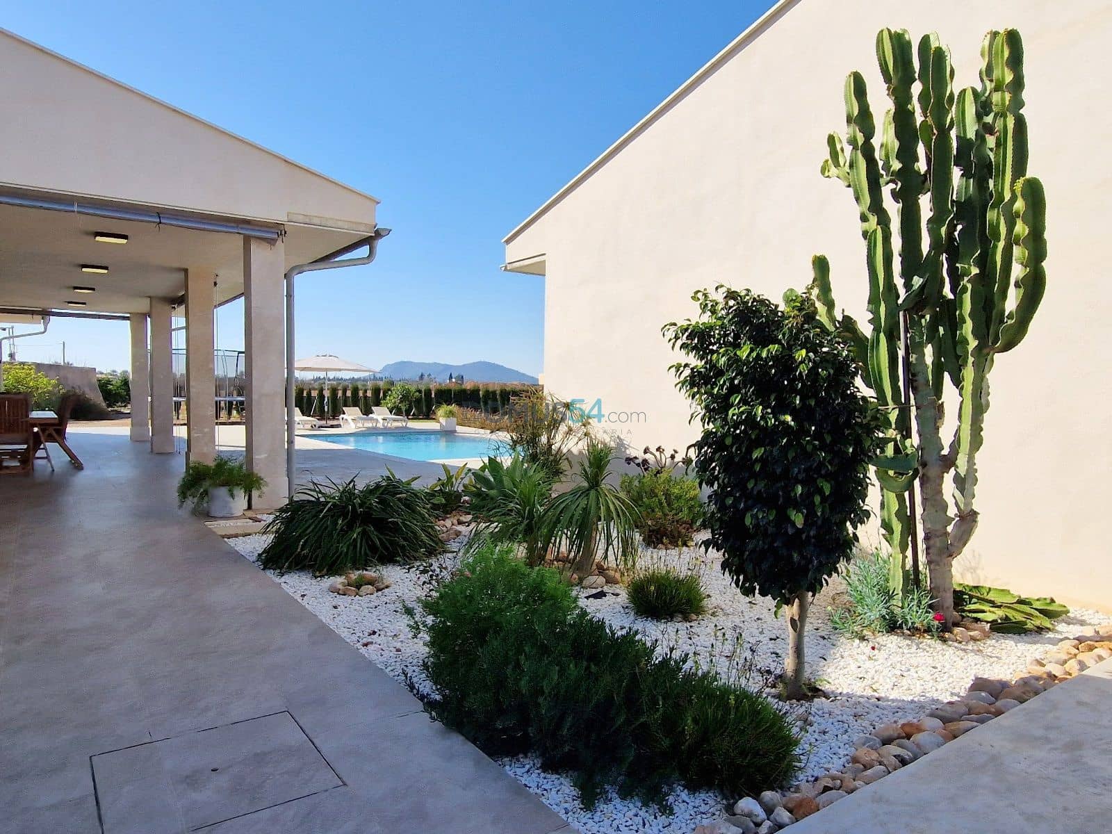 4 soveværelse Villa til salg i Sa Pobla med swimmingpool garage - € 1.395.000 (Ref: 8079457)