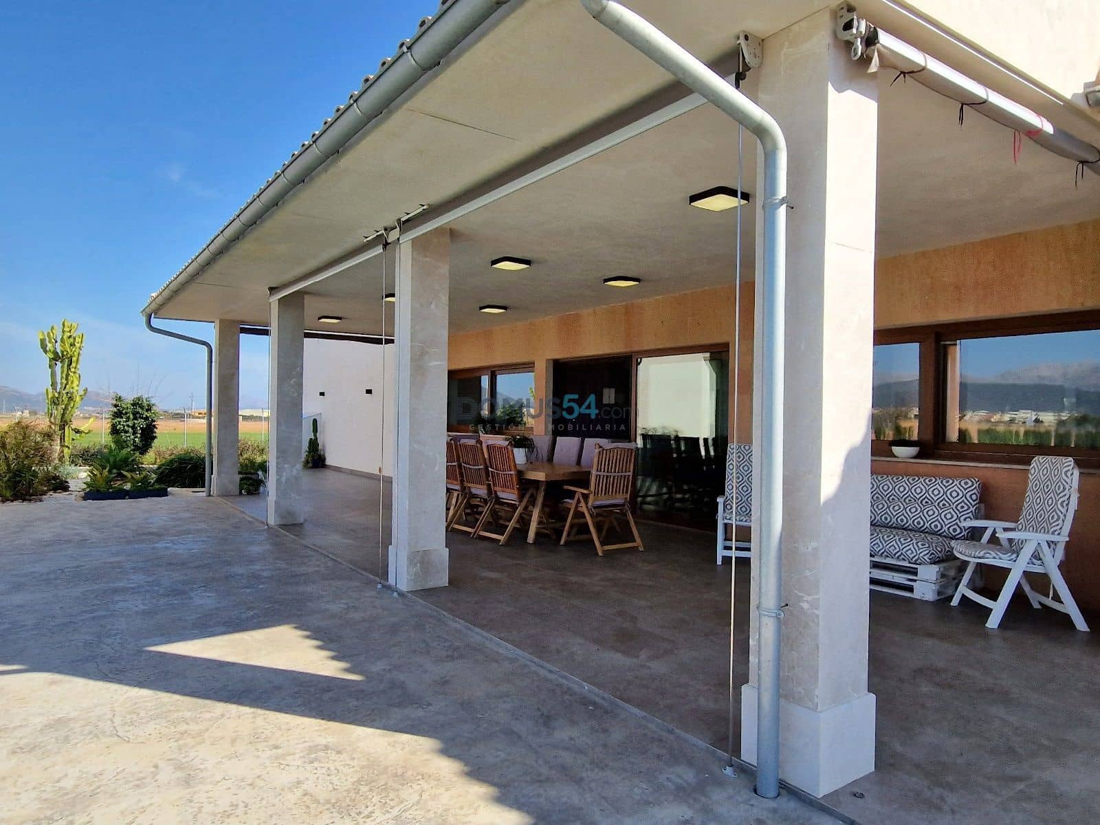 4 soveværelse Villa til salg i Sa Pobla med swimmingpool garage - € 1.395.000 (Ref: 8079457)