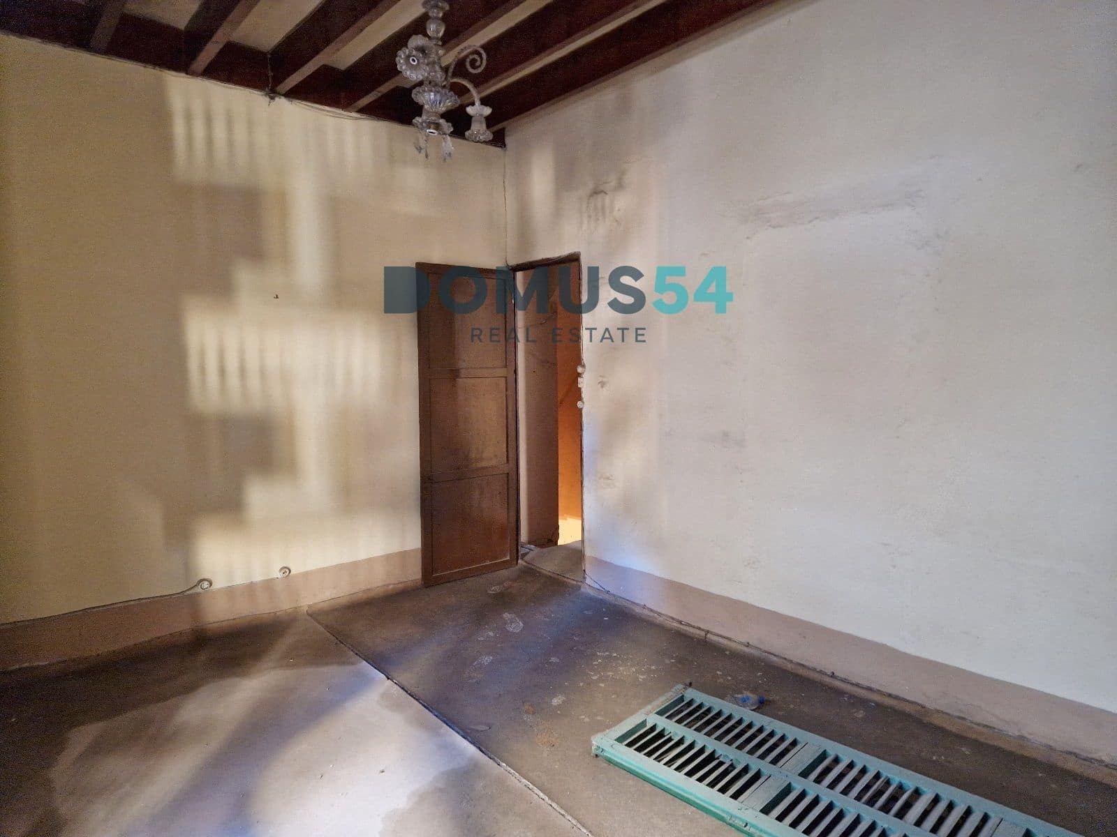 Villa for sale in Sa Pobla - € 199,000 (Ref: 8680824)