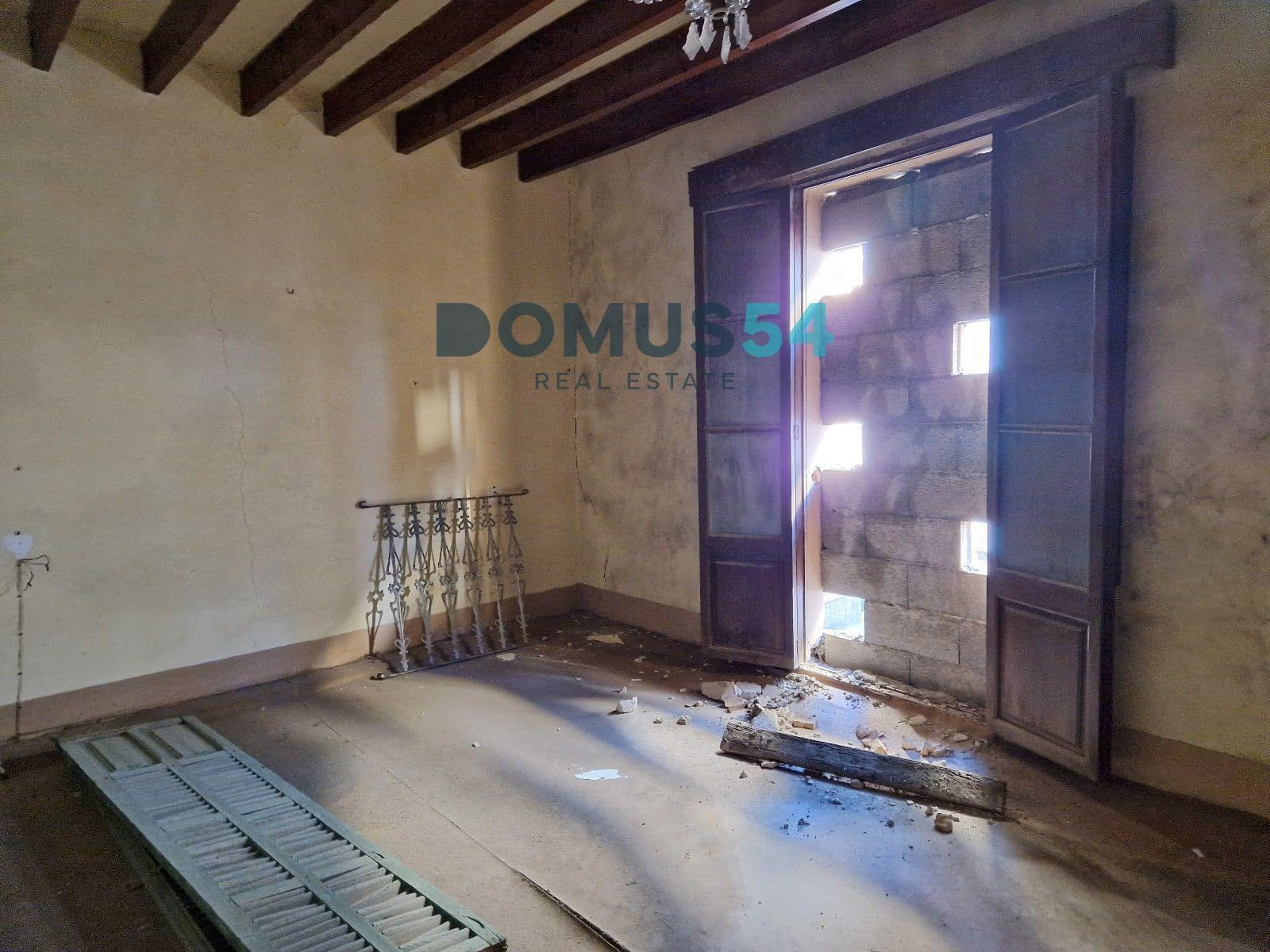 Villa for sale in Sa Pobla - € 199,000 (Ref: 8680824)