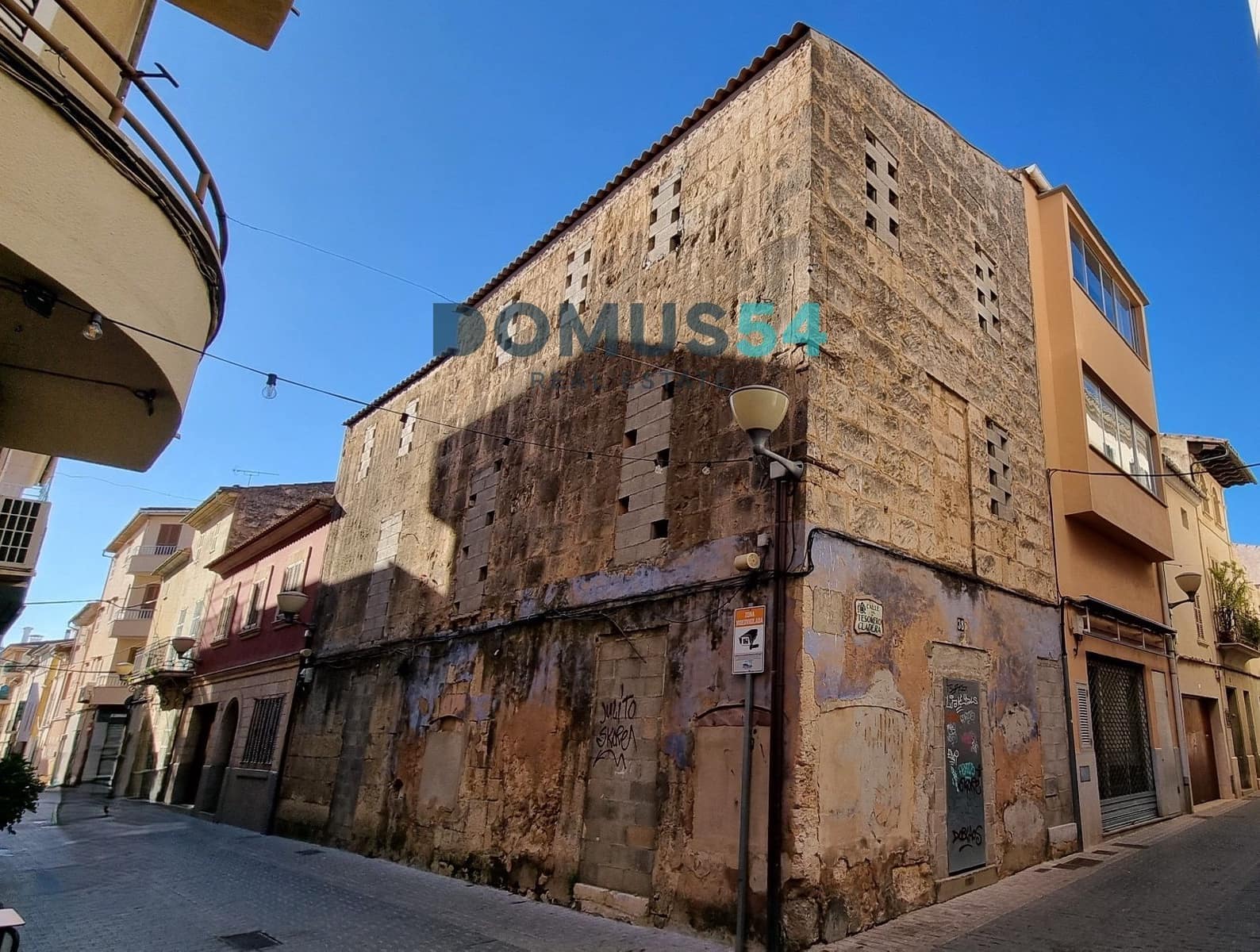 Villa for sale in Sa Pobla - € 199,000 (Ref: 8680824)