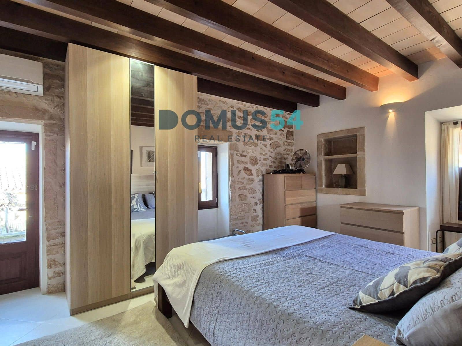 4 bedroom Villa for sale in Alcudia - € 950,000 (Ref: 8761736)