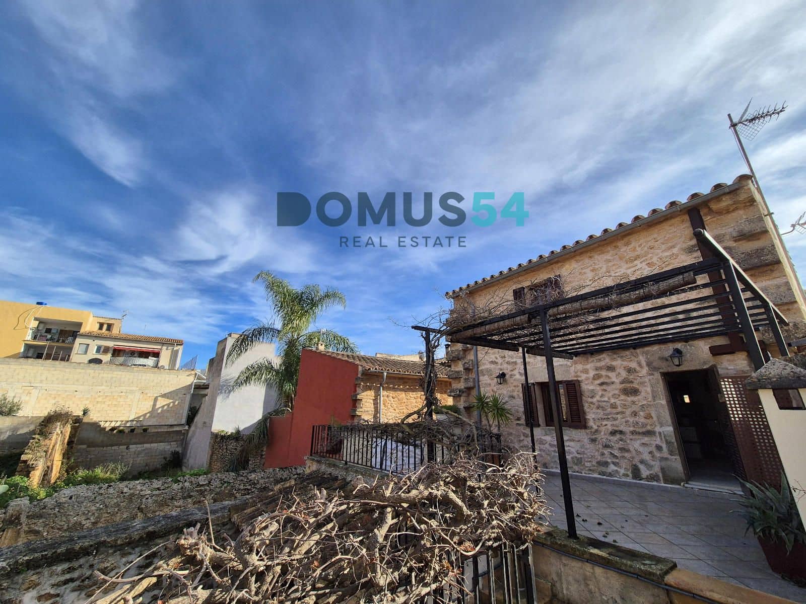 4 bedroom Villa for sale in Alcudia - € 950,000 (Ref: 8761736)