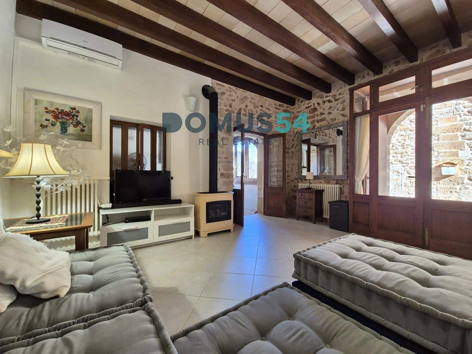 4 bedroom Villa for sale in Alcudia - € 950,000 (Ref: 8761736)
