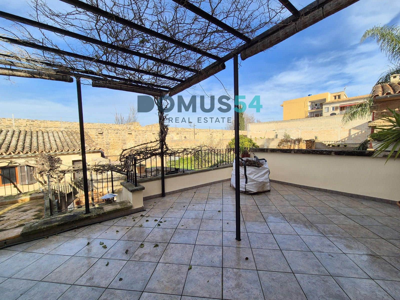 4 bedroom Villa for sale in Alcudia - € 950,000 (Ref: 8761736)