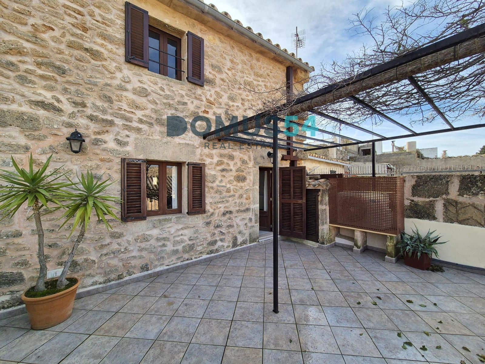 4 bedroom Villa for sale in Alcudia - € 950,000 (Ref: 8761736)