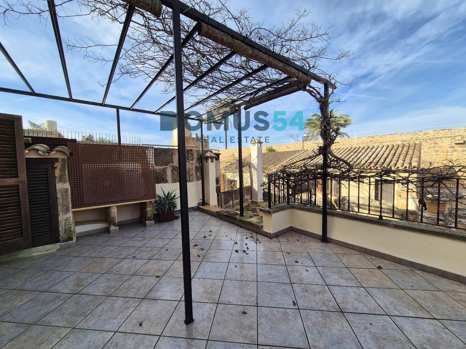 4 bedroom Villa for sale in Alcudia - € 950,000 (Ref: 8761736)