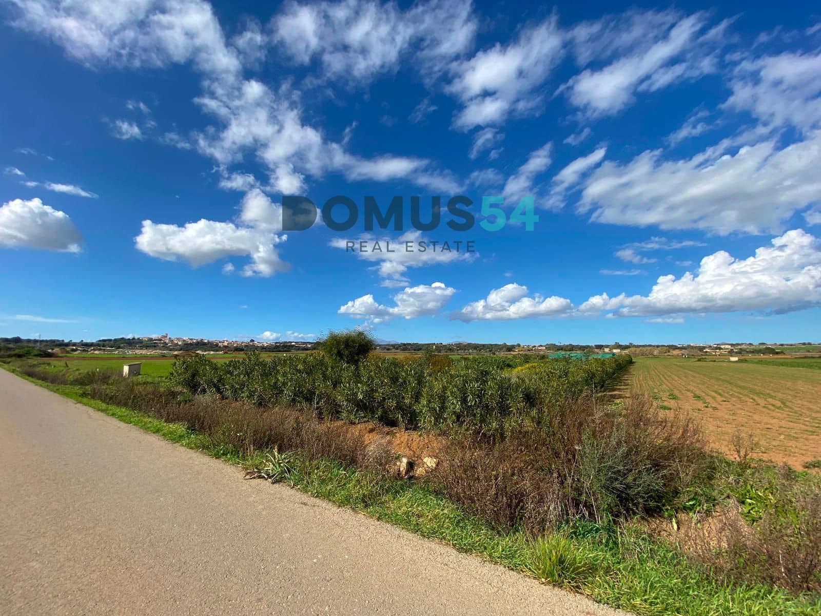 Grunde uden byggetilladelser til salg i Ariany - € 17.000 (Ref: 8800312)