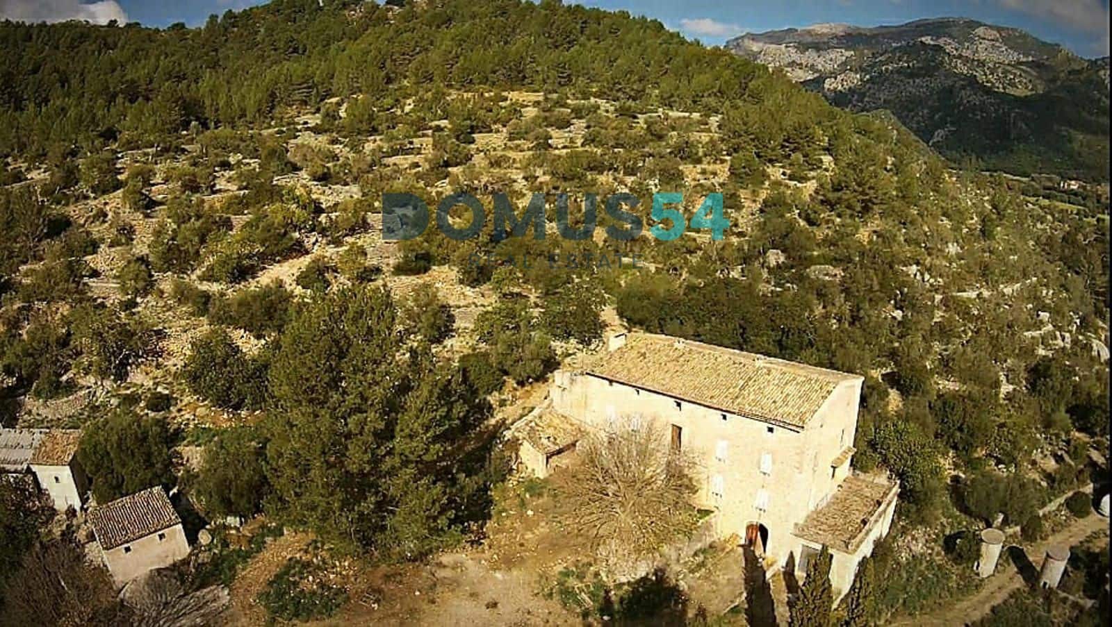 8 soveværelse Villa til salg i Alaro med garage - € 3.500.000 (Ref: 8966868)