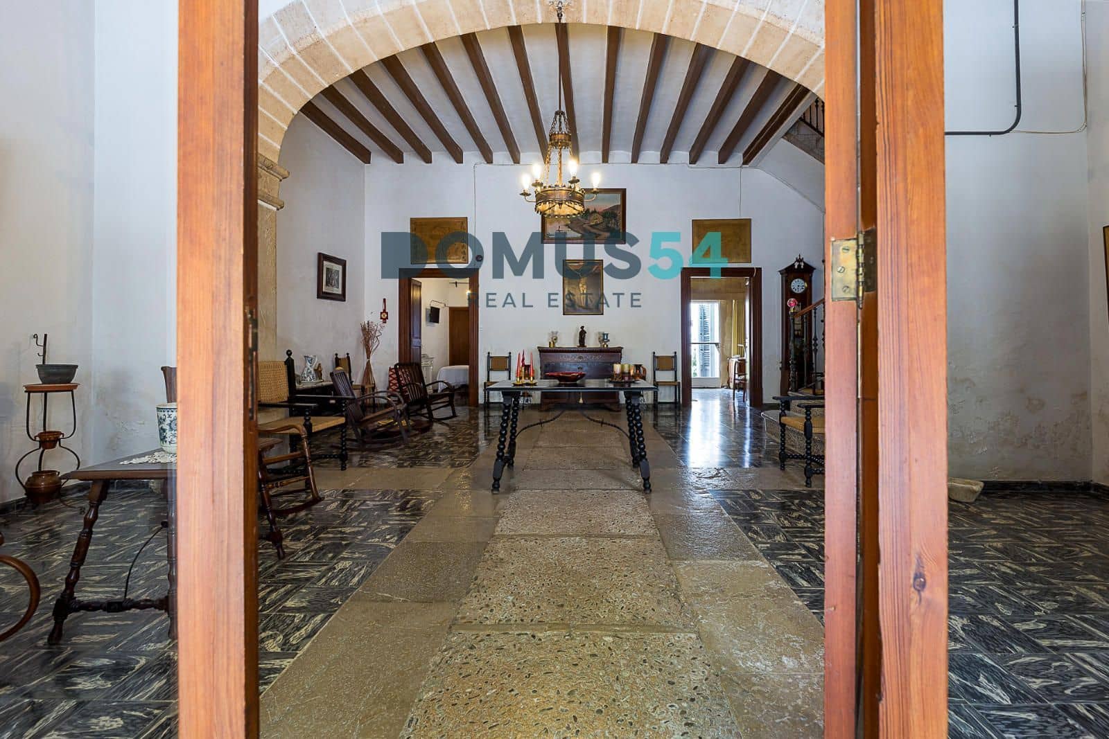 6 bedroom Villa for sale in Binissalem - € 1,550,000 (Ref: 9074214)