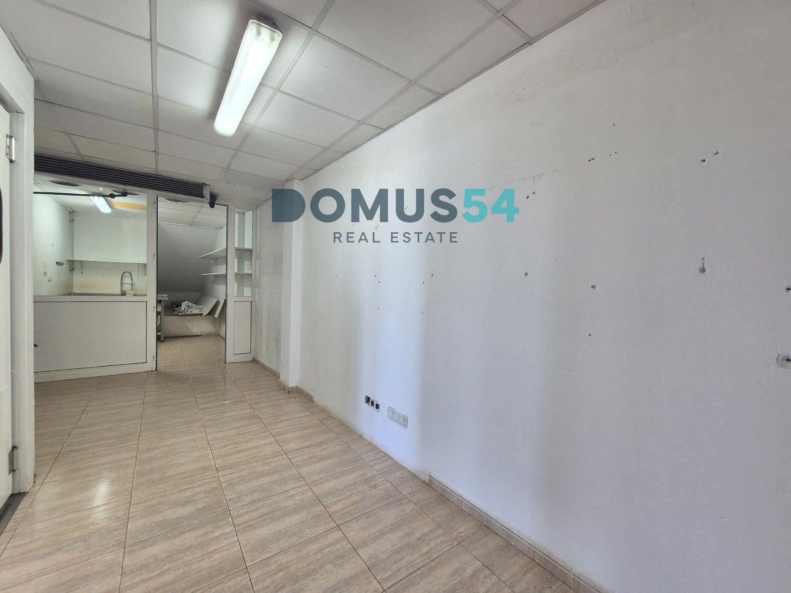 Commercial for rent in Sa Pobla - € 900 (Ref: 9138419)